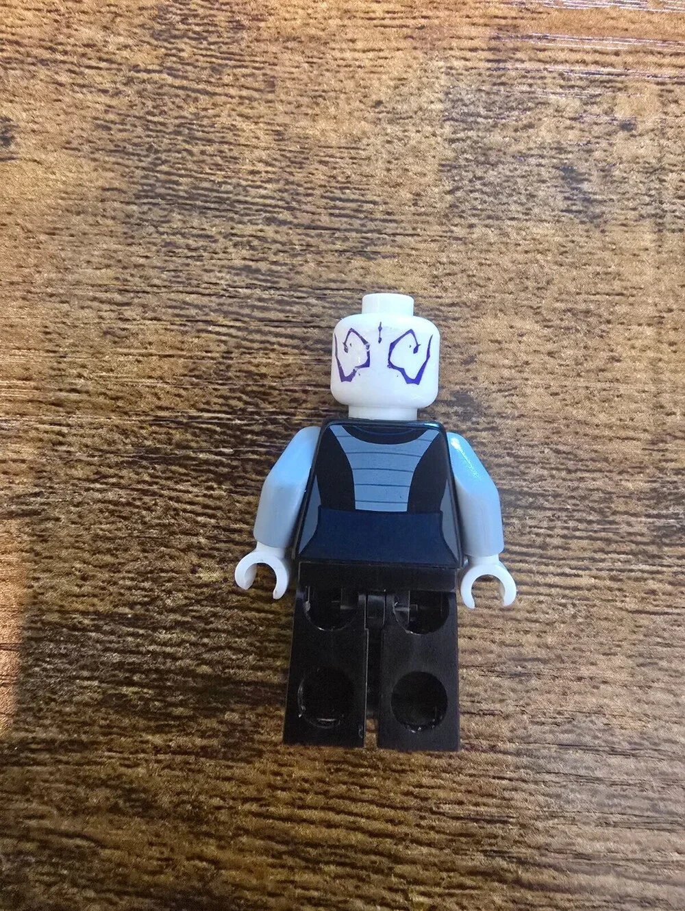 Lego Asajj Ventress 7957 Black Torso The Clone Wars Star Wars Minifigure